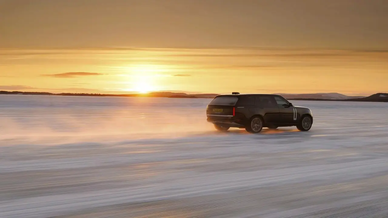 Elektrikli Range Rover geliyor! İşte özellikleri