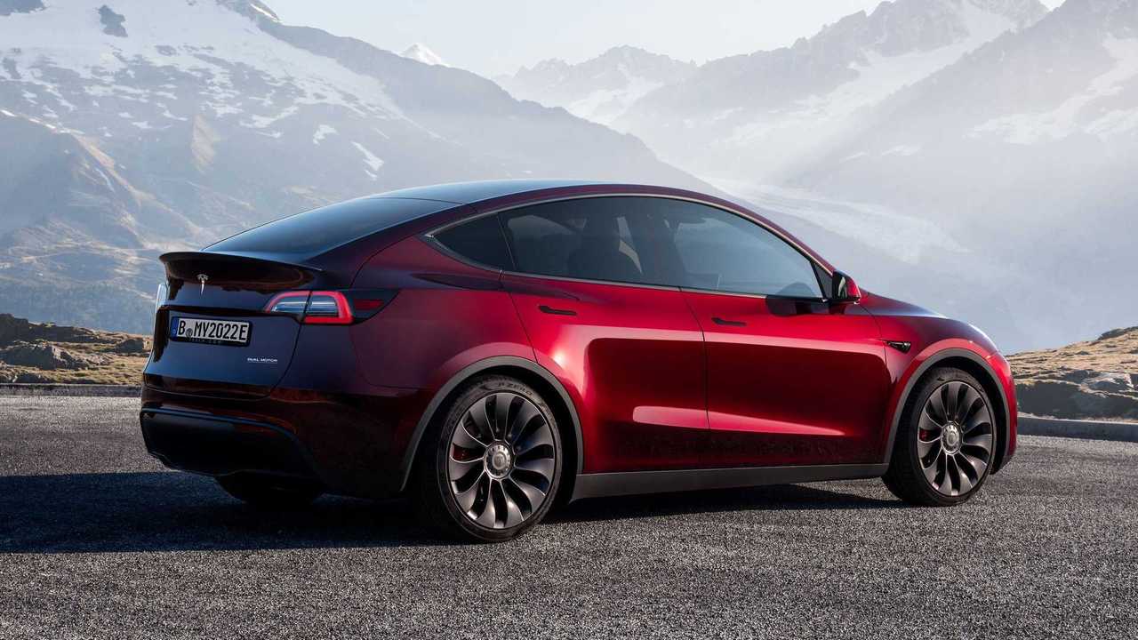 Tesla’nın ucuz Model Y planı ertelendi