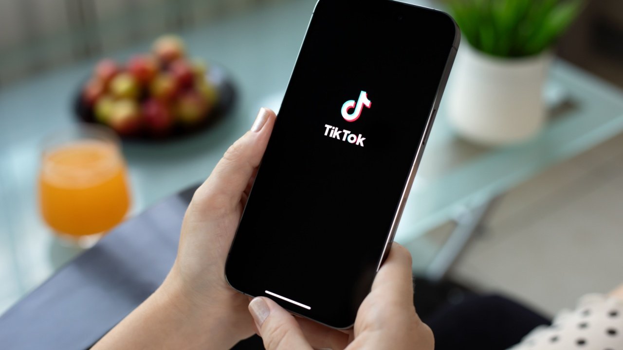 TikTok, mekan bilgilerini doğrudan yorumlar sekmesinde gösterme özelliğini test ediyor