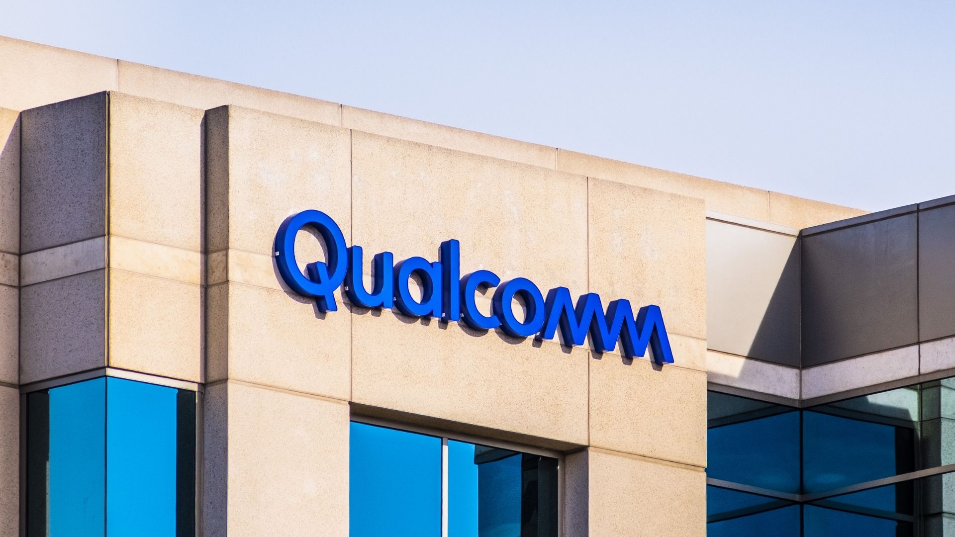 Qualcomm, veri merkezlerine odaklanan Alphawave’i 2,4 milyar dolara satın alıyor