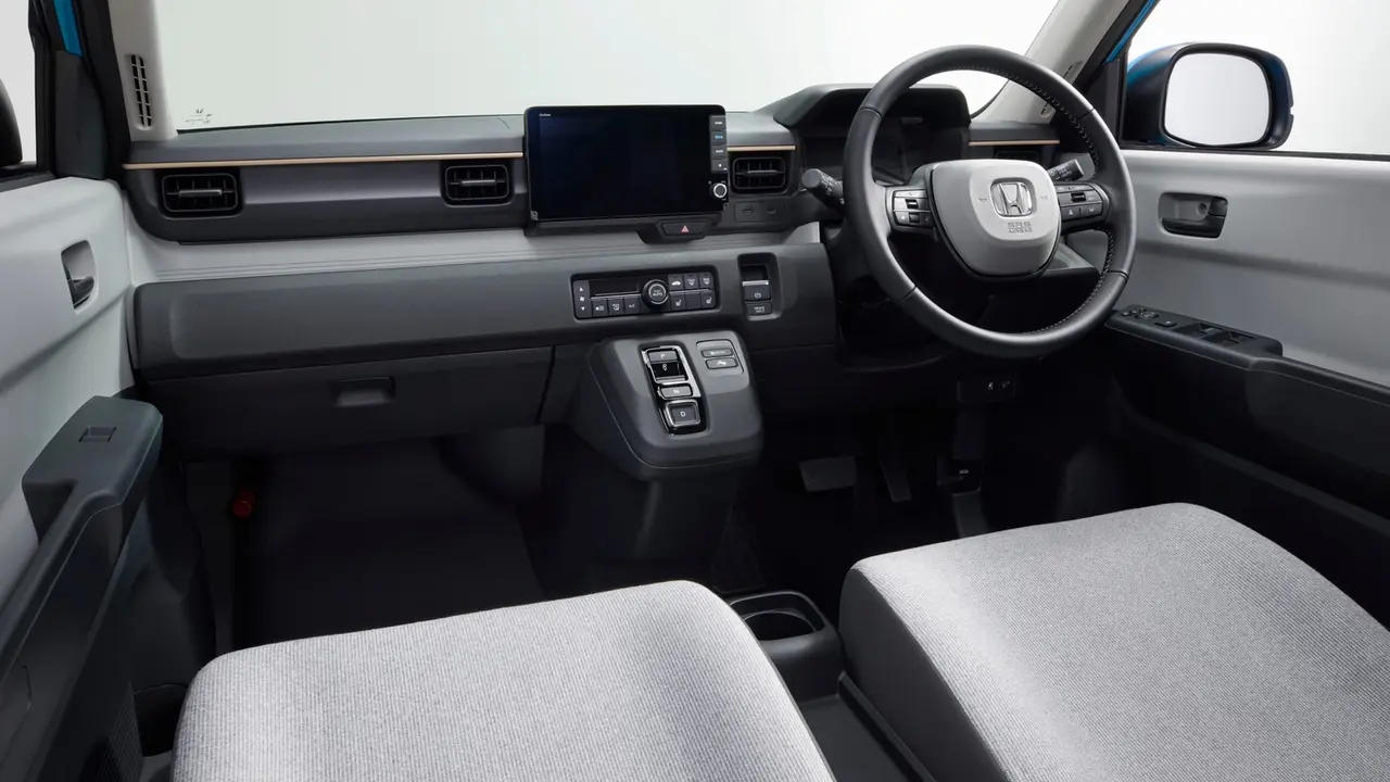 Honda yeni elektrikli mini otomobilini tanıttı