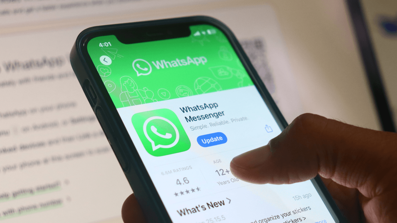 WhatsApp, iOS’te akış odaklı mesaj yanıtlarını test ediyor