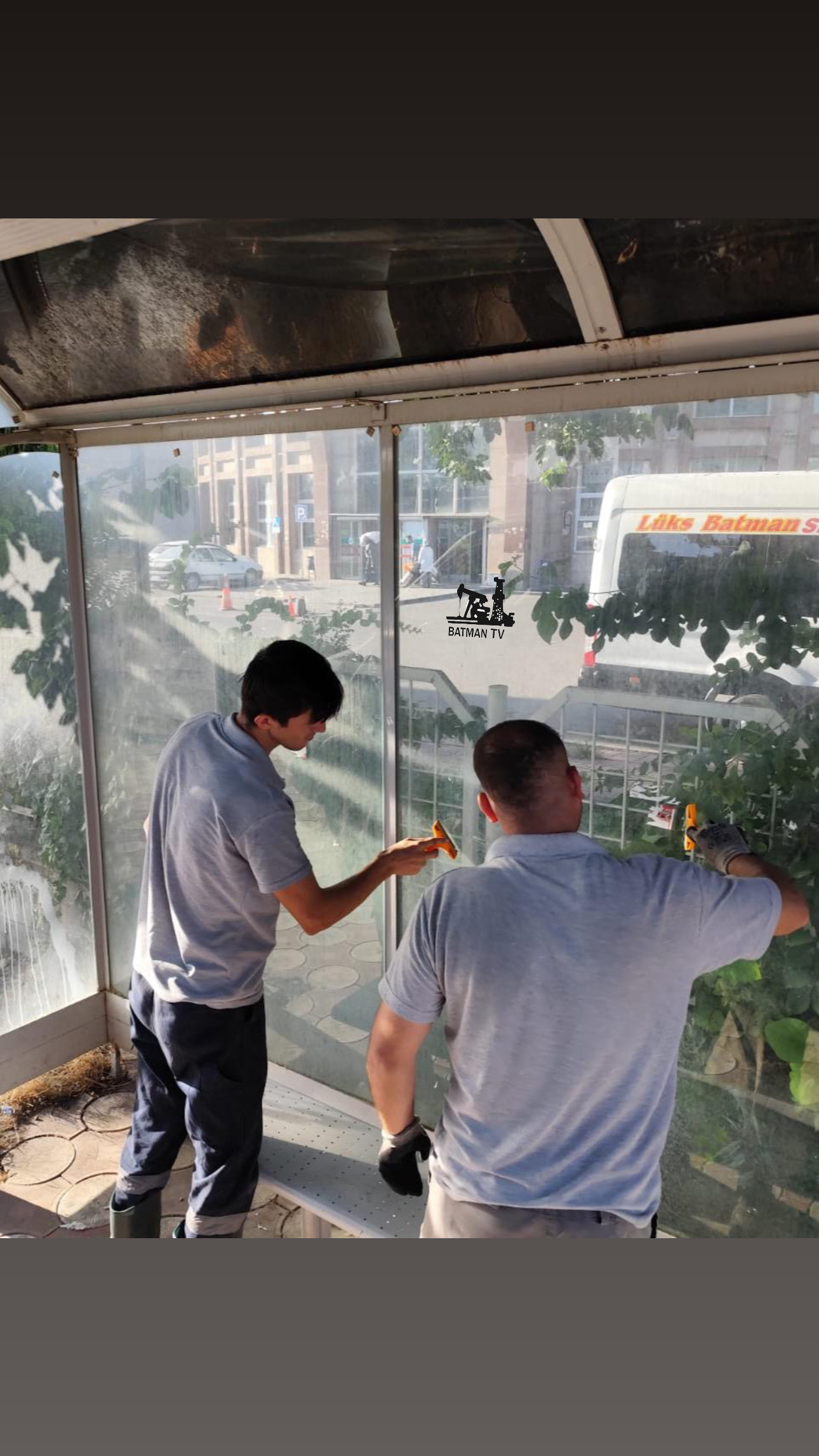 Otobüs Durakları Tertemiz!