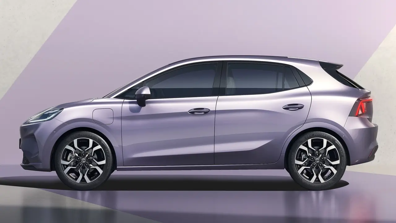 Dünyanın ilk yarı katı bataryalı otomobili satışta