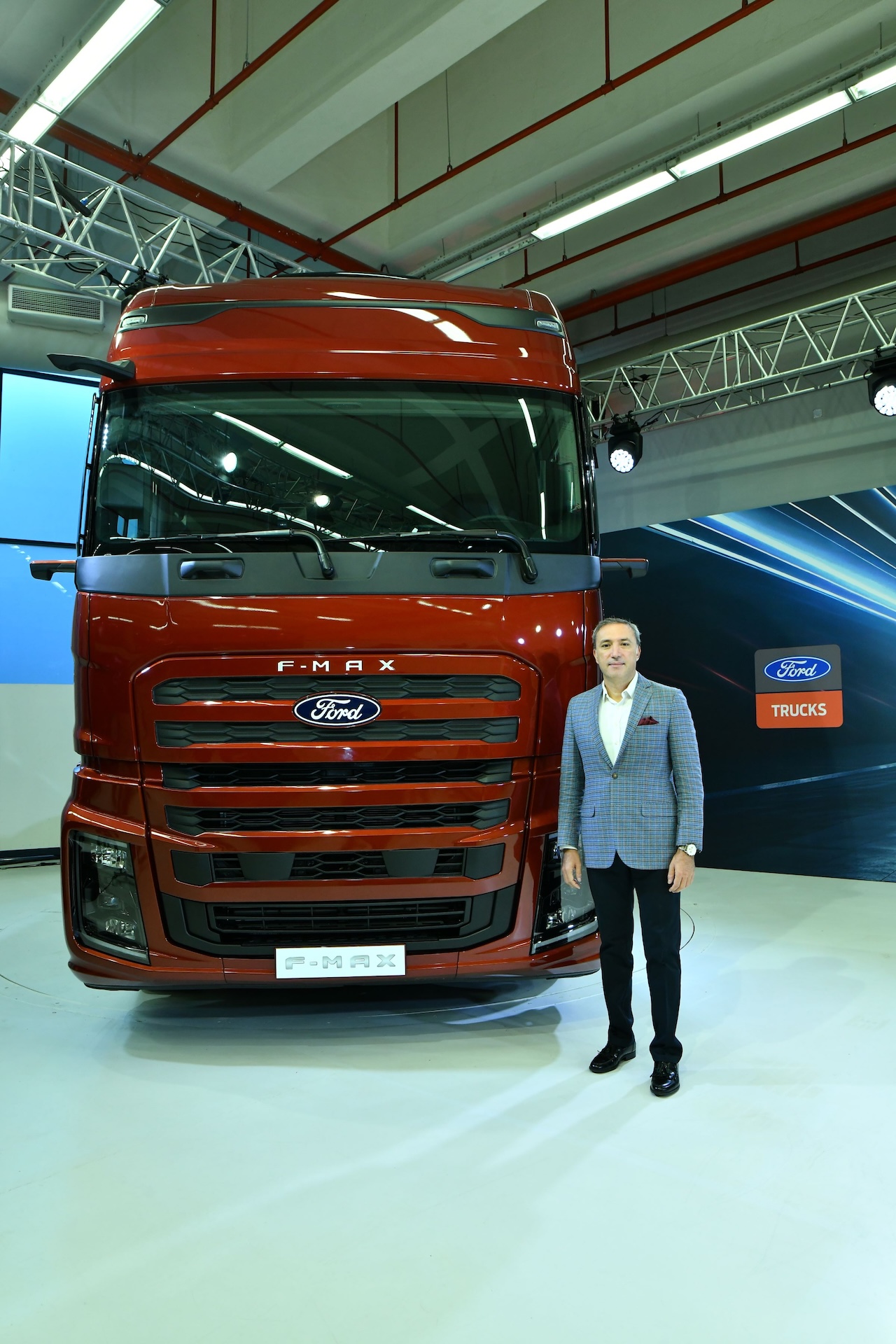 Ford Trucks Yeni F-MAX ile karşımızda