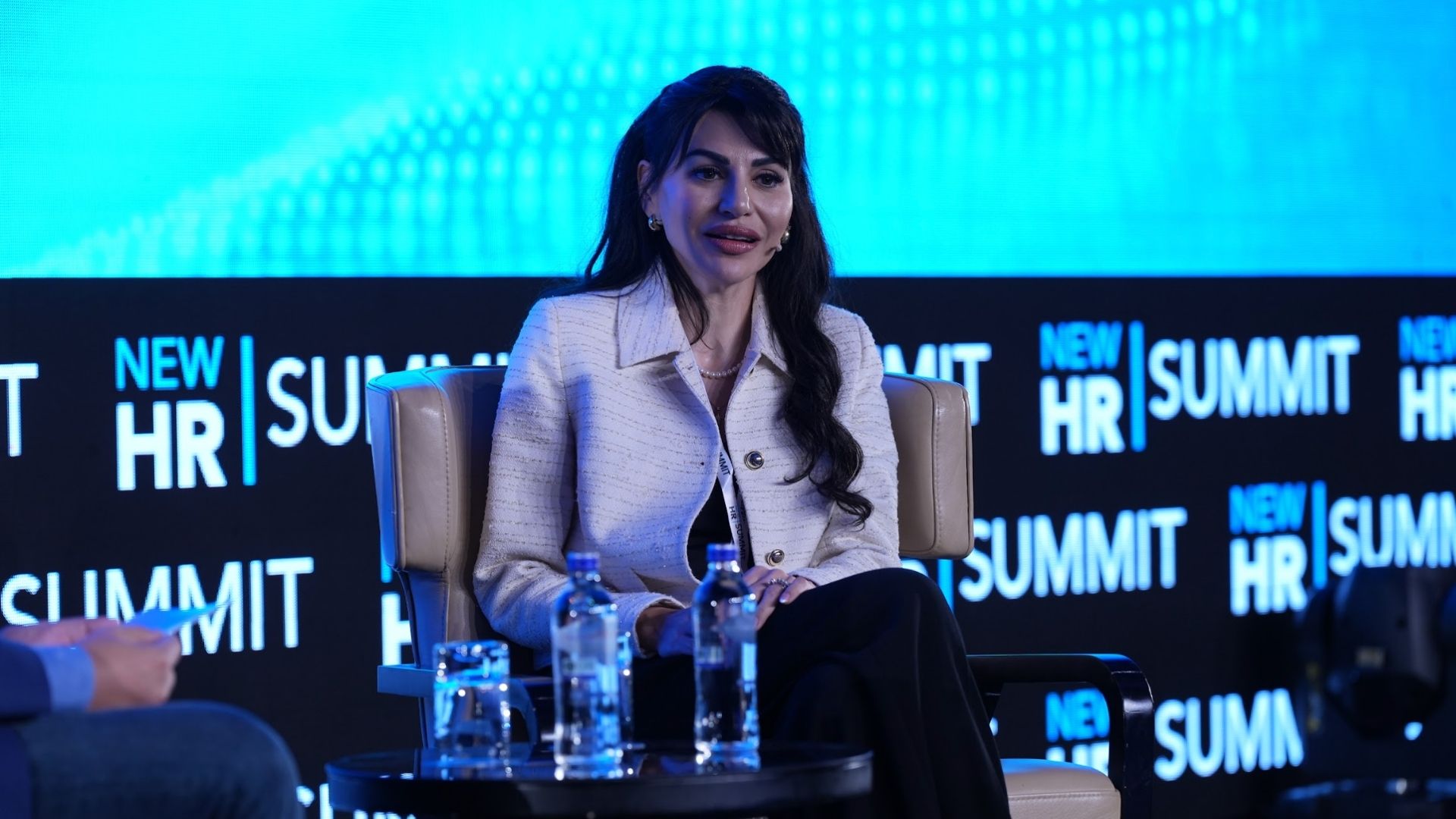 Meral Elmaz: “Empati, değer odaklılık, etik ve yaratıcılık hala insana özgü.”