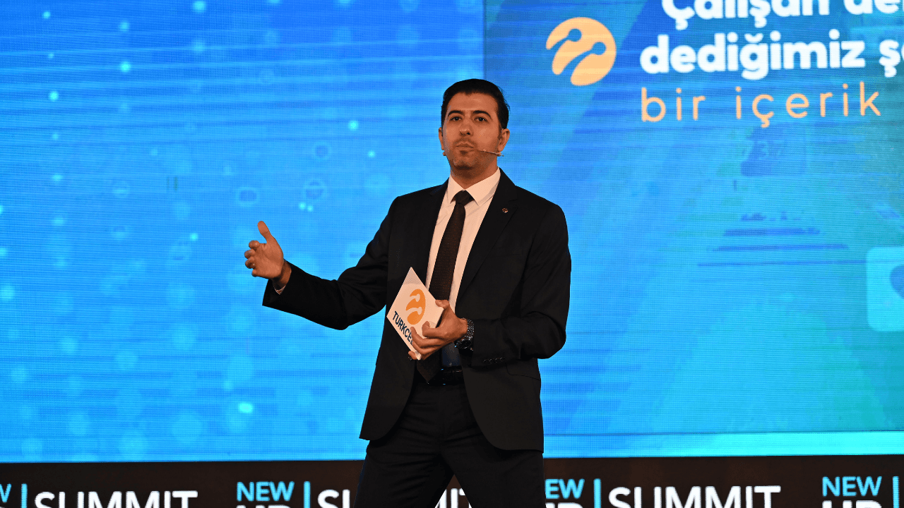 Nurullah Er, çalışan deneyiminde kalıcı izler bırakmanın yolunu New HR Summit 2025’te anlattı