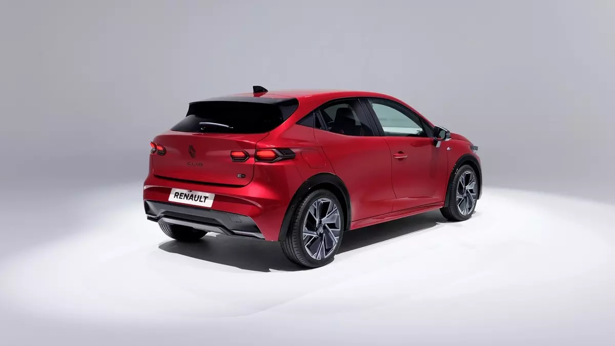 Renault Clio 2026 yeni tasarımı ile tanıtıldı