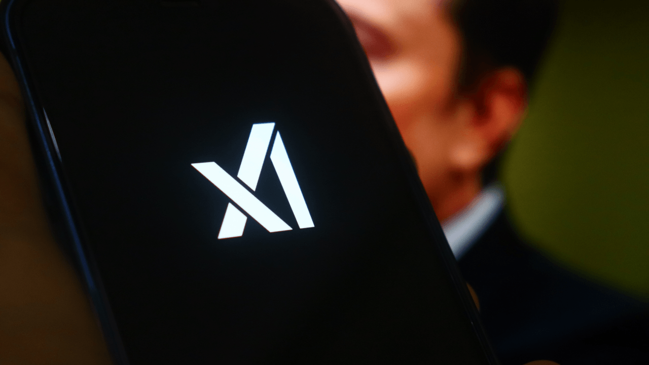Yapay zeka şirketi xAI, veri etiketleme ekibinden 500 kişiyi işten çıkarıyor