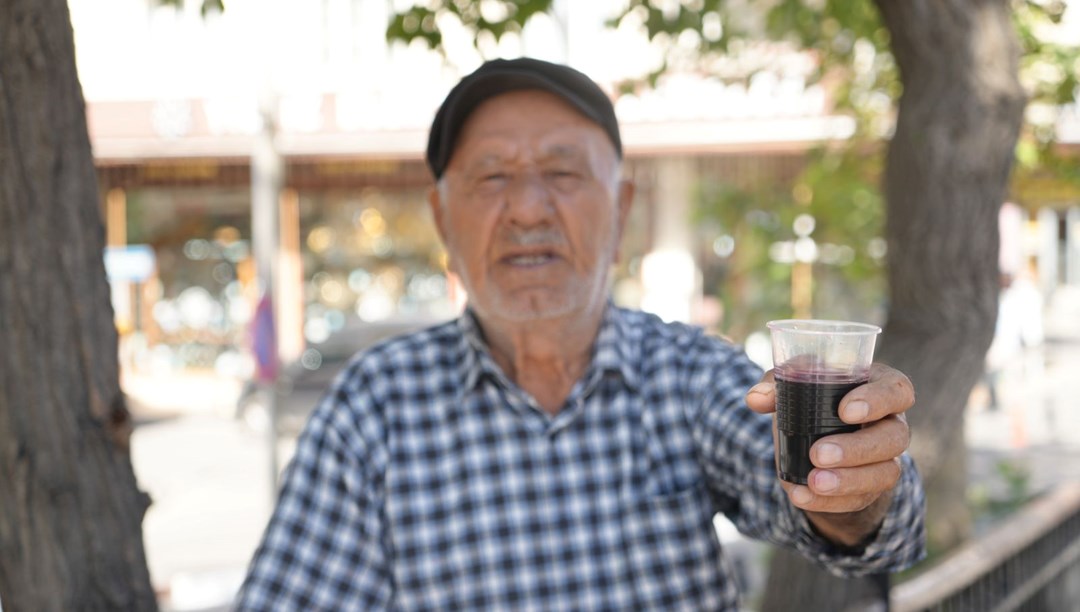 Halk arasında iltihaba iyi geldiği söyleniyor: 40 yıldır günlük olarak hazırlıyor