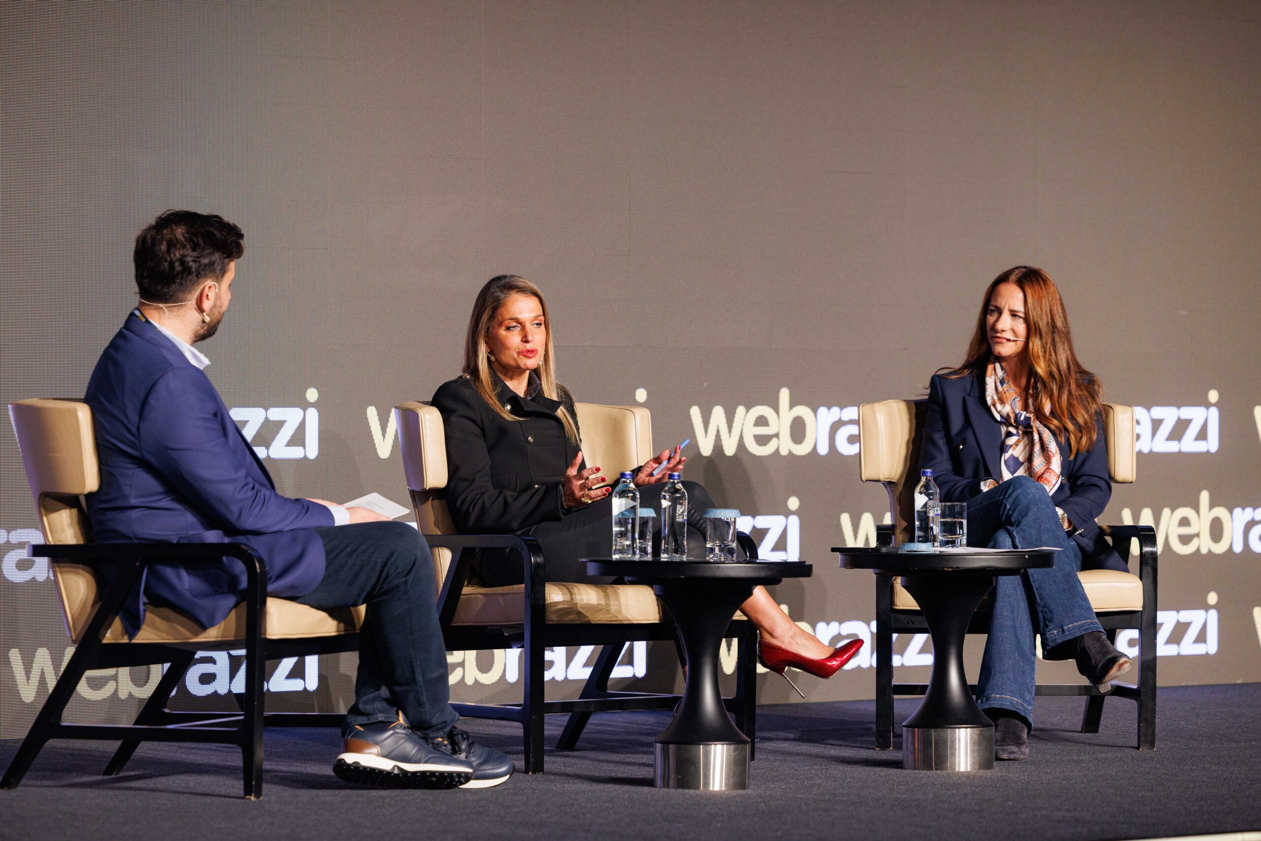 Philip Morris ve Diageo CEO’larından 2026’ya bakış: “Yapay zeka ile hız ve verim”