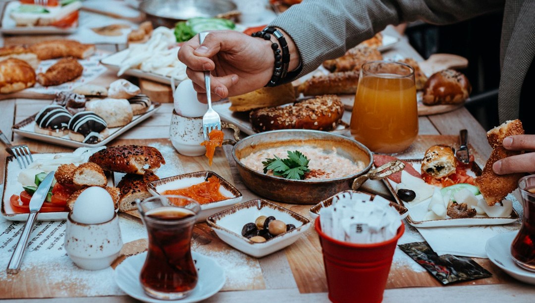Sabahları aç hissetmiyor musunuz? Uzmanlara göre vücudunuz size bir şey söylüyor