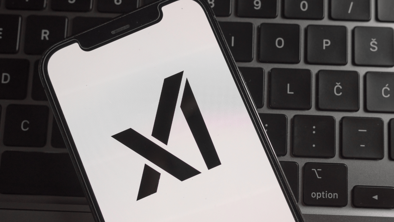 xAI, yıl sonuna kadar tamamen yapay zeka tarafından üretilmiş bir oyun yayınlamayı planlıyor