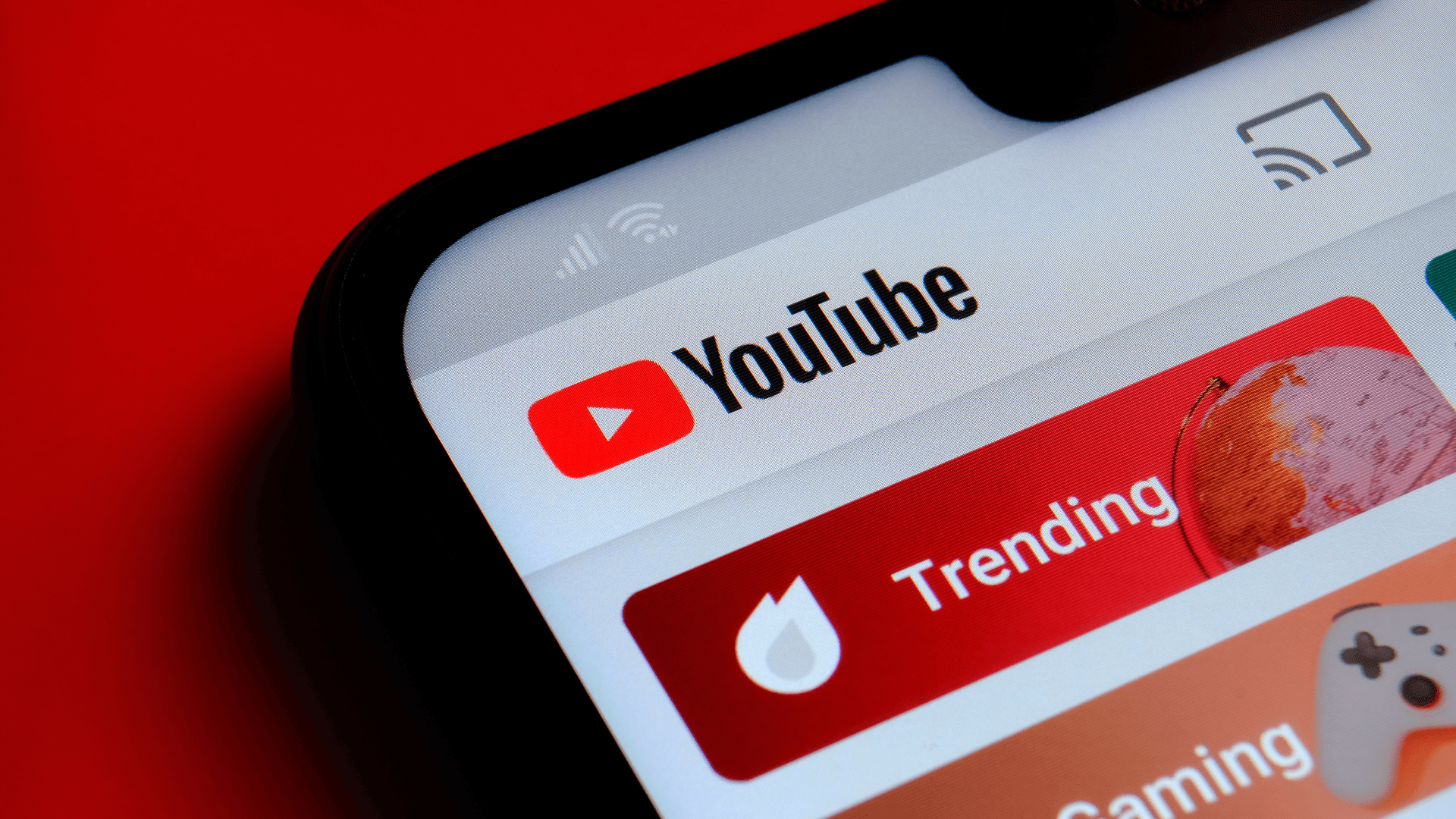 YouTube’un yıllık geliri 60 milyar dolara ulaştı