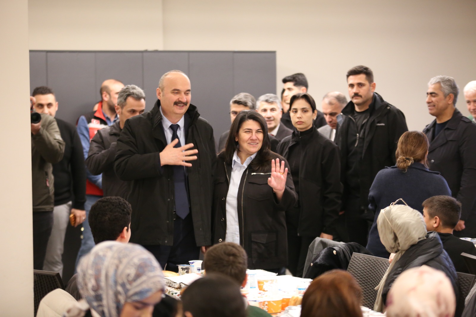 Batman’da Yetim Çocuklara Özel İftar Programı Gerçekleştirildi