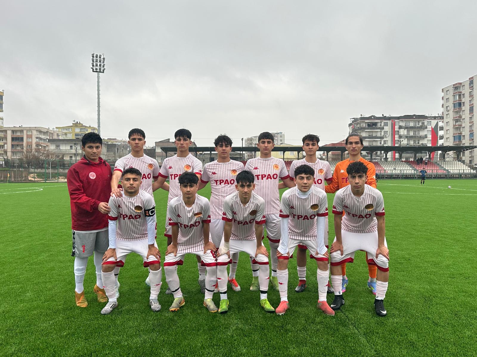 Batman Petrolspor U15 Takımı Şampiyonlukta Zirveye Ulaştı