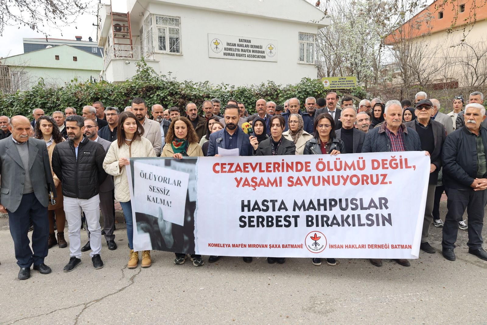 İHD Batman Şubesi, Hasta Mahpus İçin Acil Tahliye Talep Etti