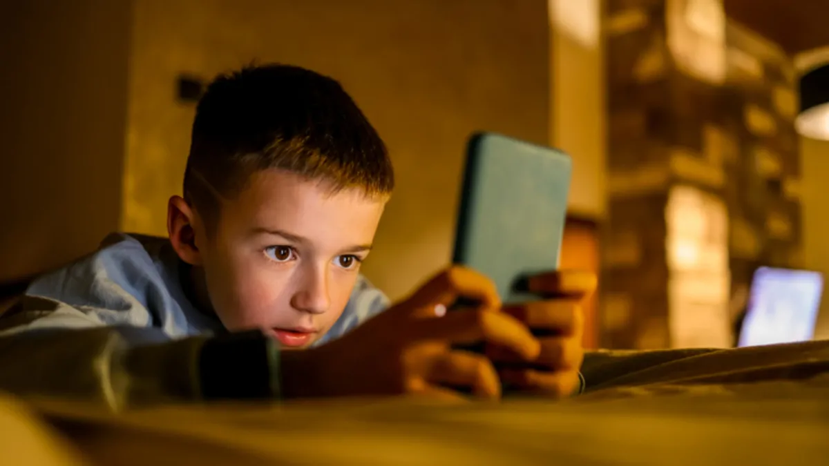 Ara Tatilde Çocukların Ekran Kullanımına Dikkat Edin!