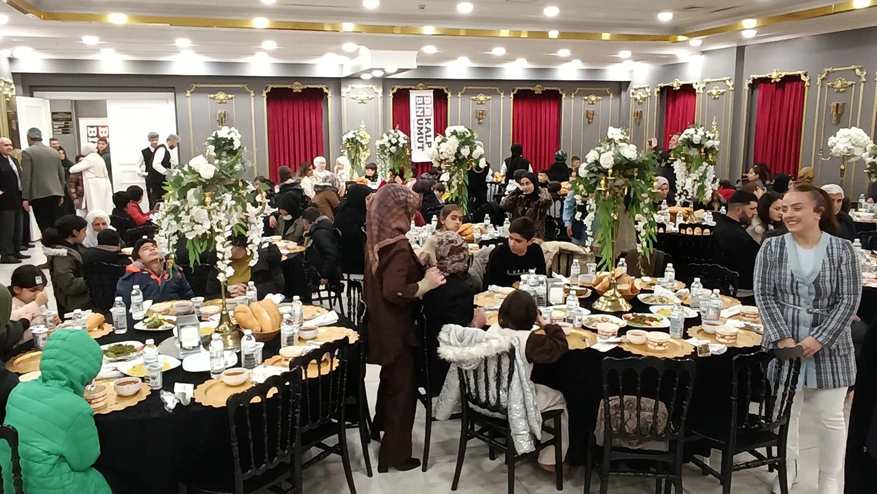 Ramazan’da Bir Kalp Bir Umut Derneği’nden Anlamlı İftar Programı