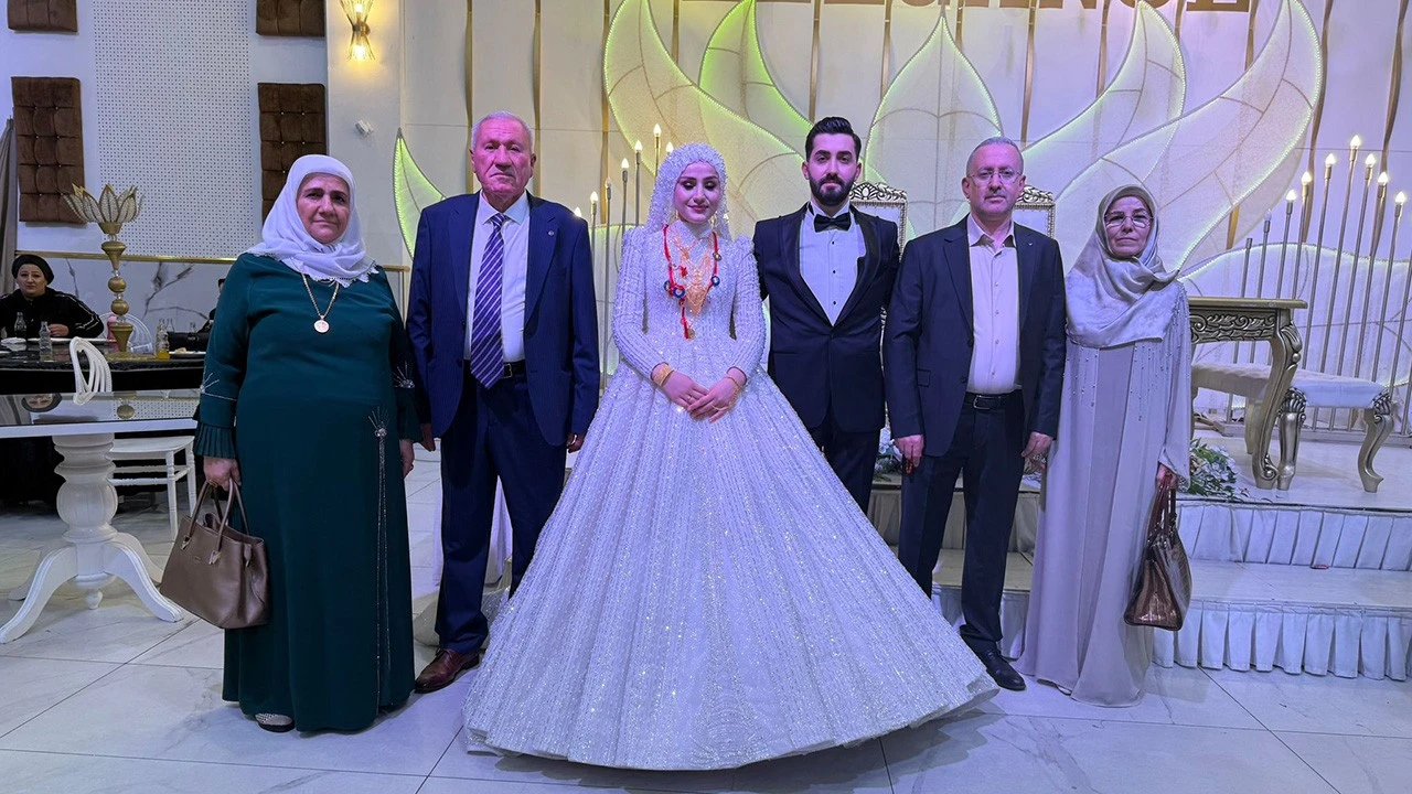 Batman’da Elif ve Abdurrahman’ın Düğün Töreni Coşkuyla Kutlandı