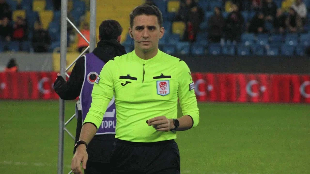 Dev Derbide Düdük Çalacak Hakem Belli Oldu
