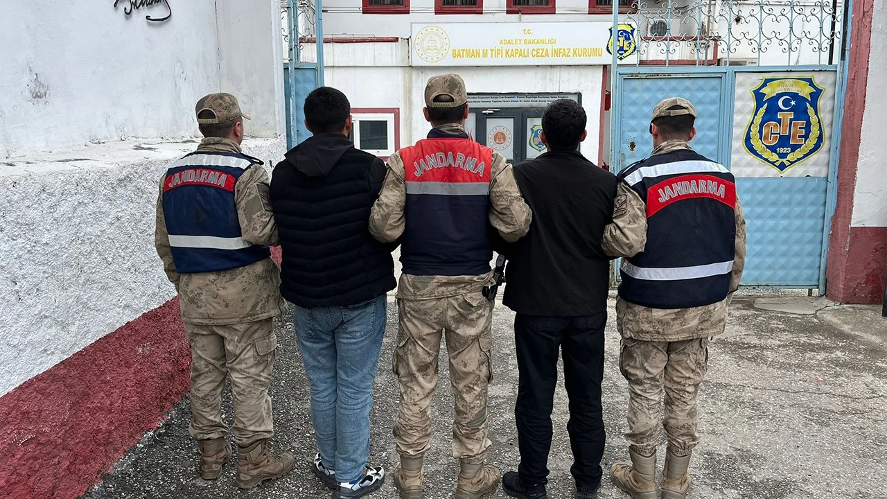 Batman’da 15 Yıl Üzeri Cezalı İki Firari Yakalandı
