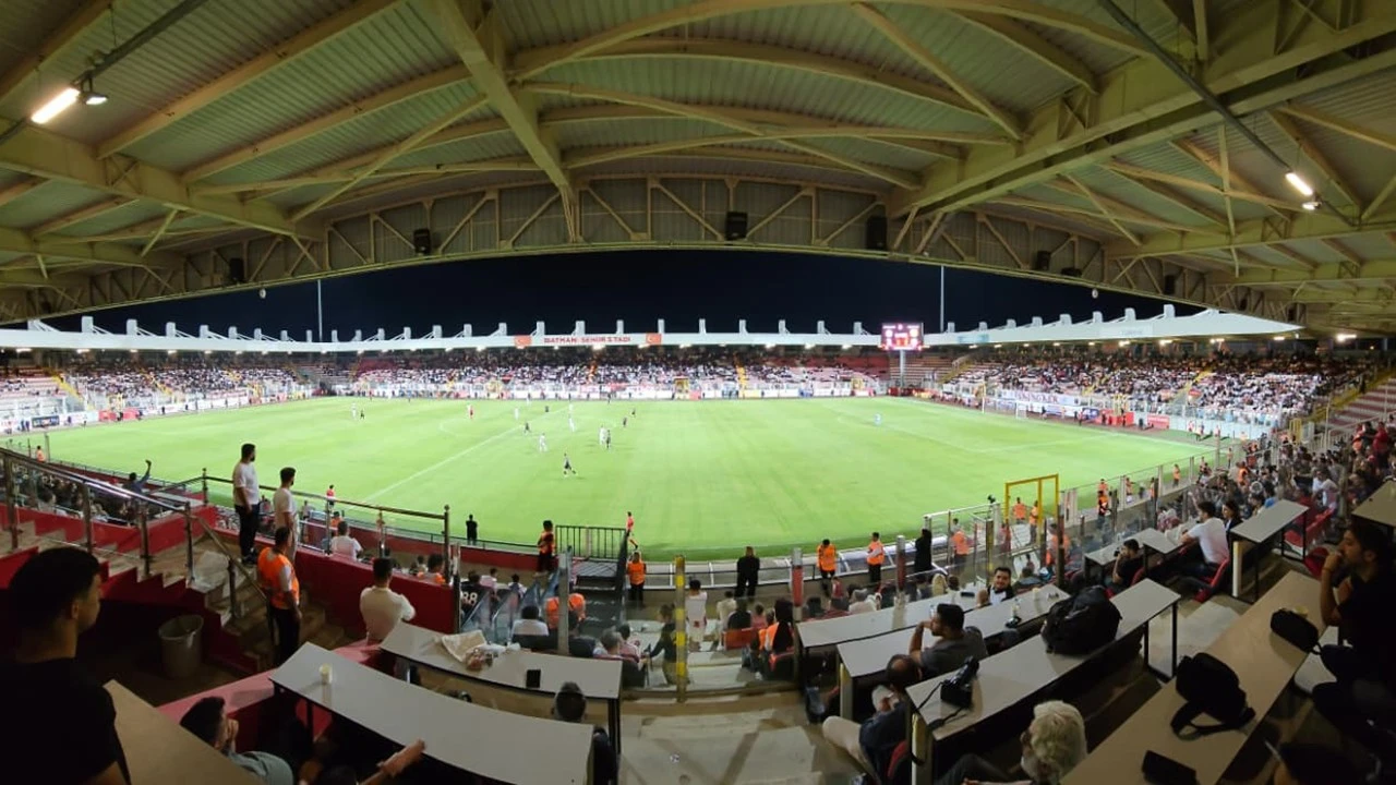 Batman Petrolspor’un Tarihi Maçına Biletler Satışta