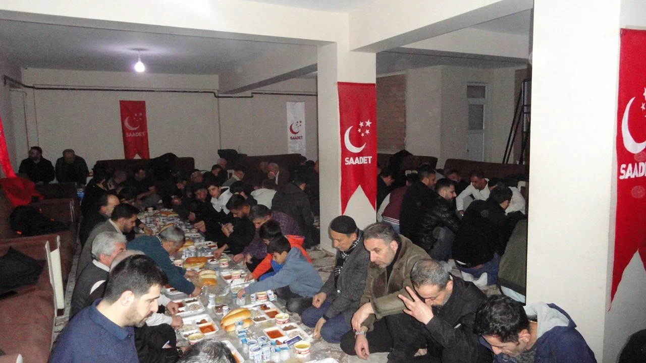 İftar Sofrasında Erbakan’a Duygusal Vefa