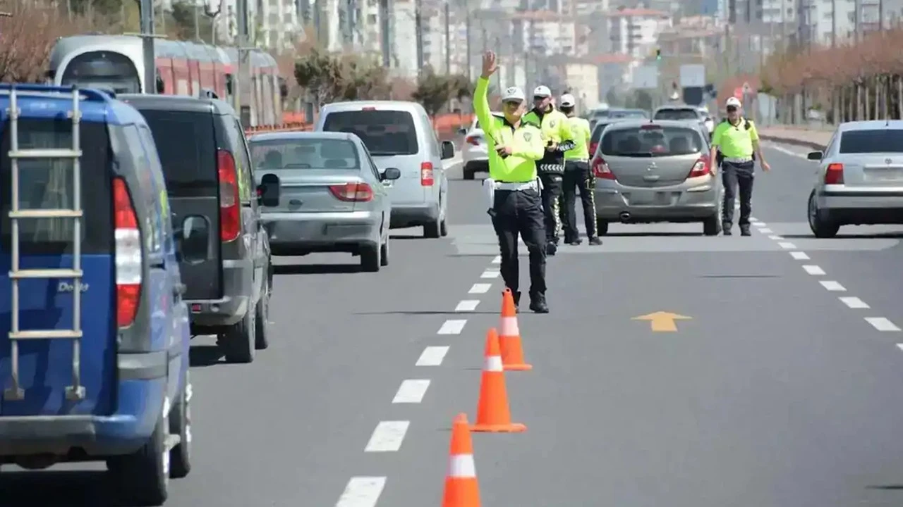 Trafik İhlallerine Uygulanan Cezalar Artıyor: Yeni Düzenlemeler Neler Getiriyor?