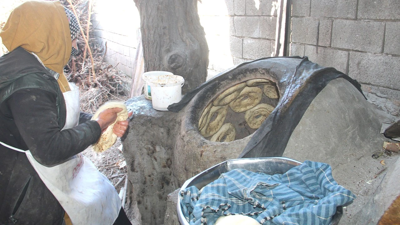 Tandır Ustaları Kadınların Geçim Kaynağı Oluyor