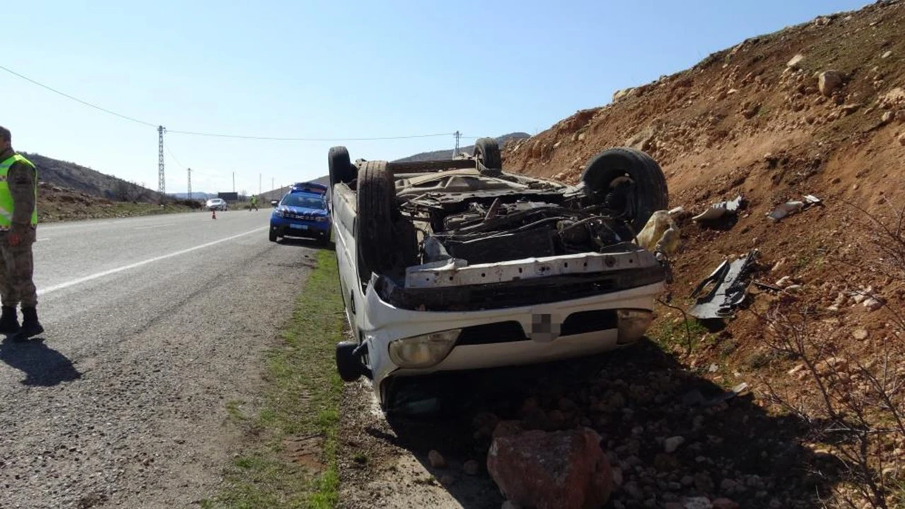 Gercüş’te Minibüs Takla Attı, Sürücü Yaralandı