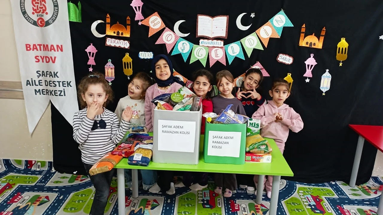 Minik Öğrencilerden Örnek Yardımlaşma Etkinliği