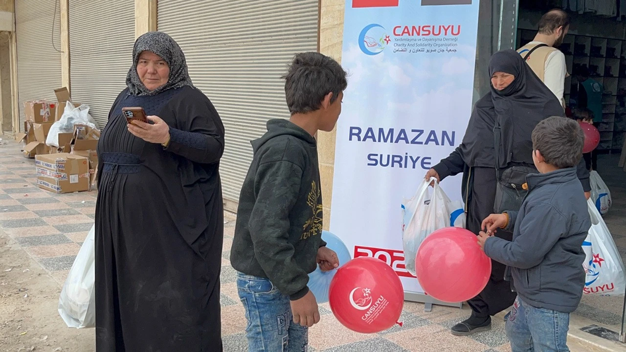 Ramazan’da 300 Bin Ekmek ve Bayramlık Kıyafet İhtiyaç Sahiplerine Ulaştı