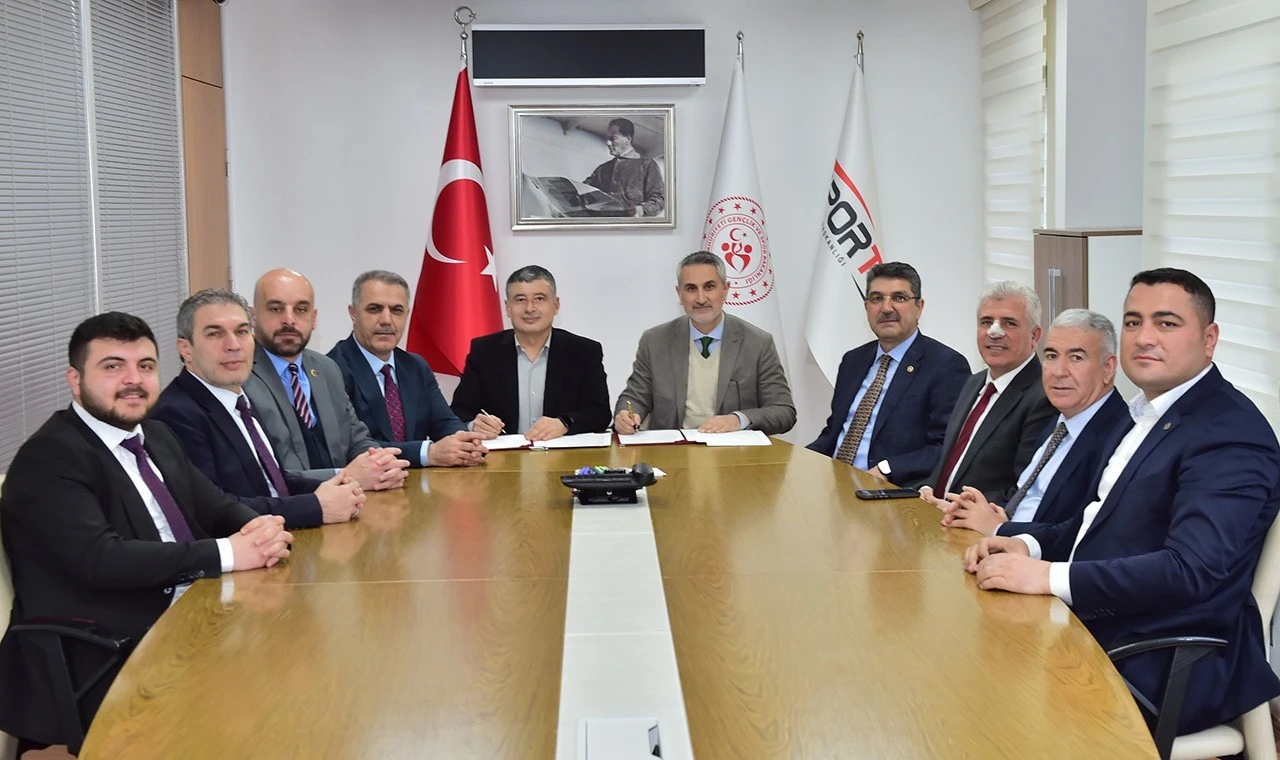 Batman’a Yeni Spor Tesisleriyle Gençlere Yatırım Yapılıyor