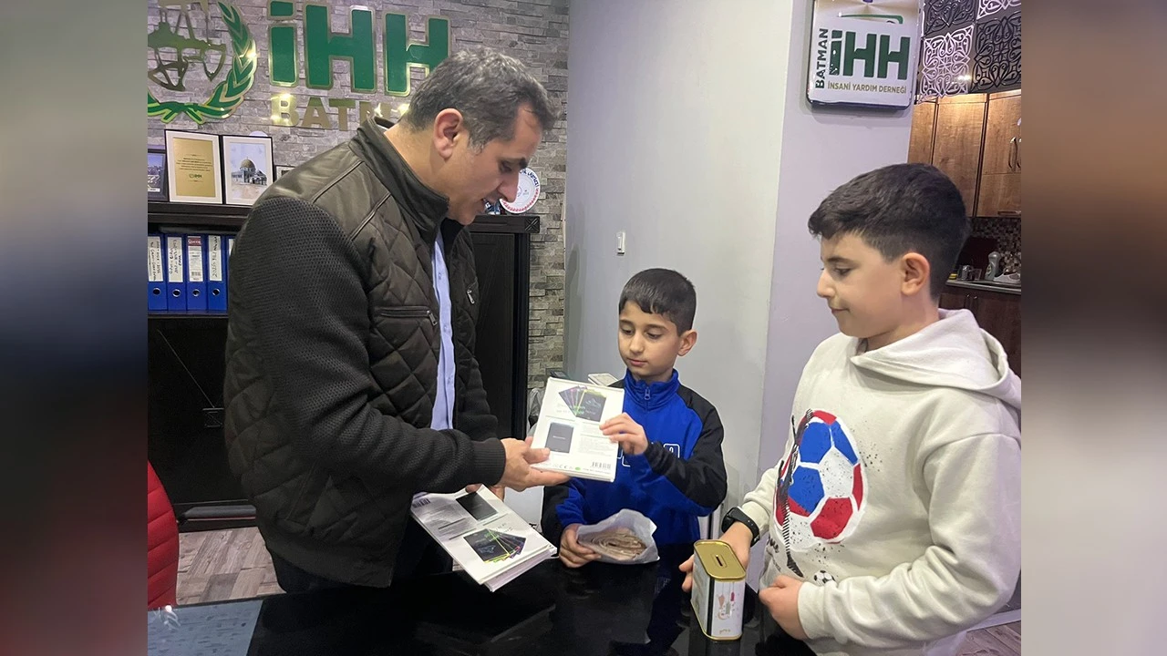 Minik Ellerden Büyük Destek: Ramazan Kumbarası İle Gazze’ye Yardım Eli Uzandı