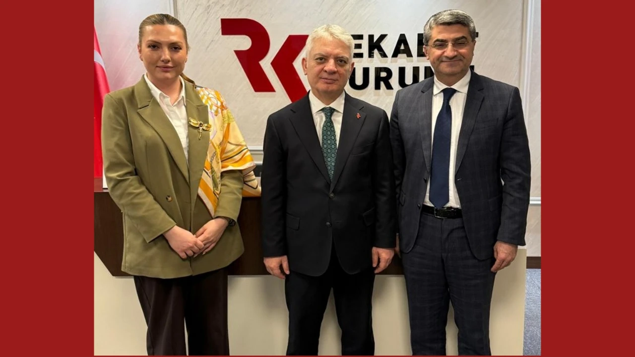 Uçak Biletlerindeki Yüksek Fiyatlar Gündemde