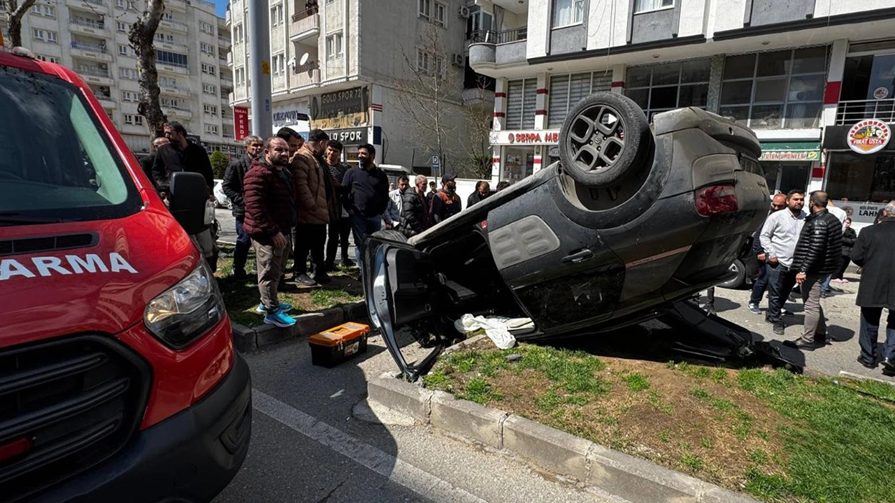 Kültür Mahallesi’nde Feci Kaza: İki Araç Takla Attı