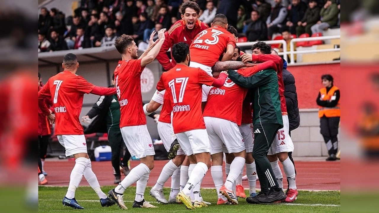 Petrolspor’un Şampiyonluk Yolu: Batman’da Coşku Dorukta!