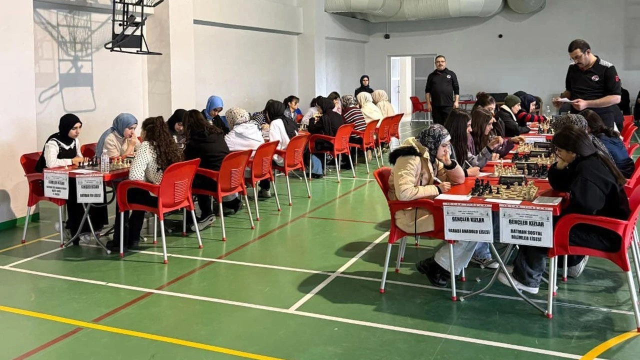 Genç Zihinler Satrançta Yarıştı