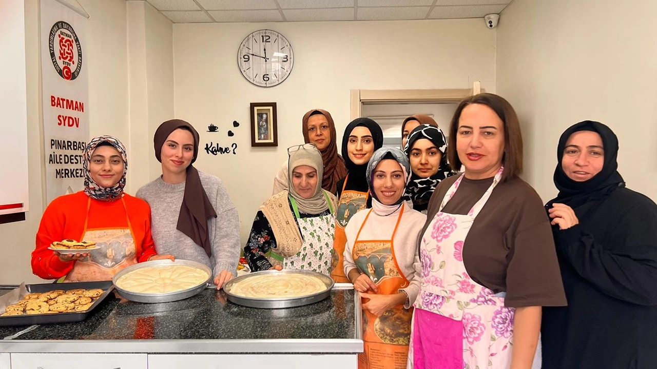 Pınarbaşı Aile Destek Merkezi’nde Aşçılık Kursları Başladı