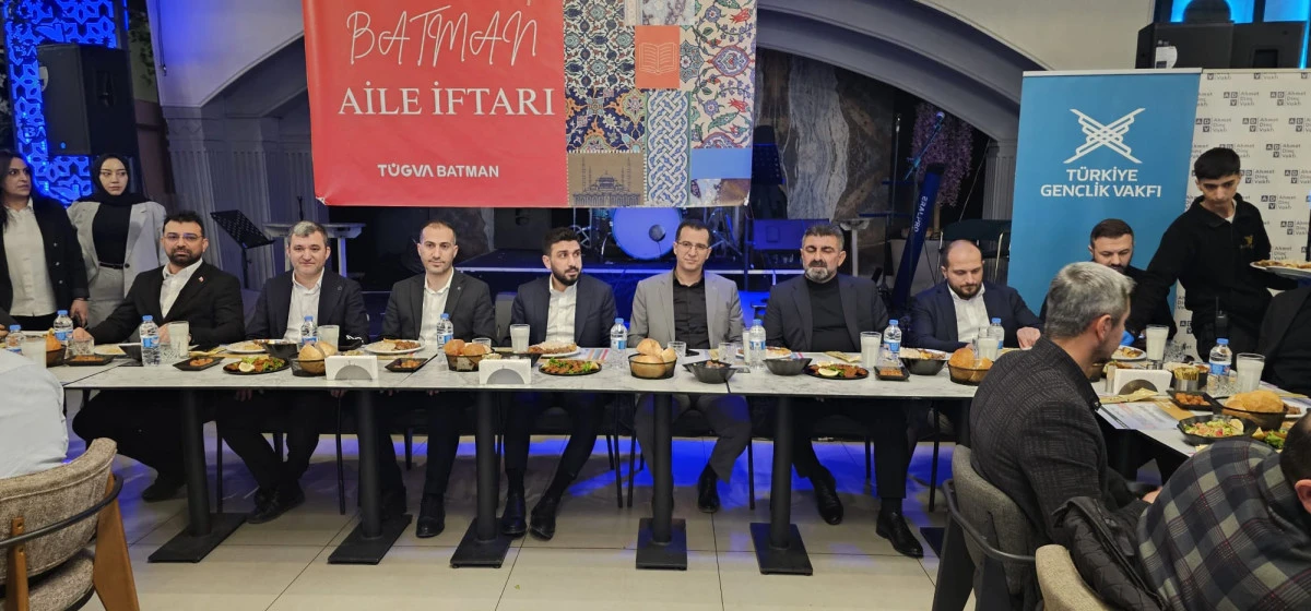 TÜGVA Batman’dan Birlik ve Kardeşlik Temalı İftar Programı