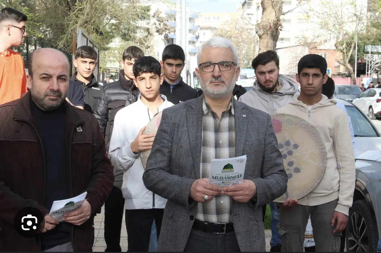 Batman’da Mevlid-i Nebi Etkinliği İçin Davet Broşürleri Dağıtılıyor