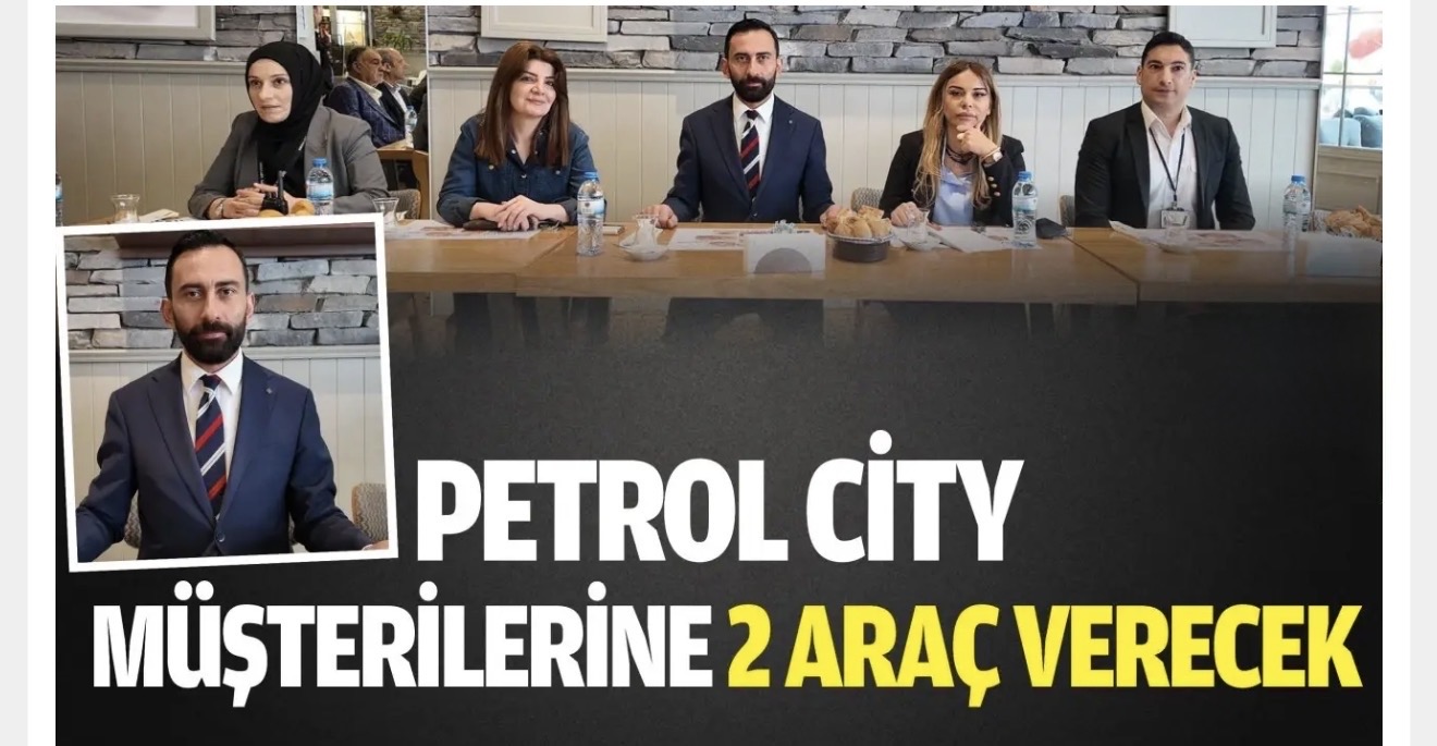 Petrol City AVM, İki Araba ile Müşterilerini Şaşırtıyor