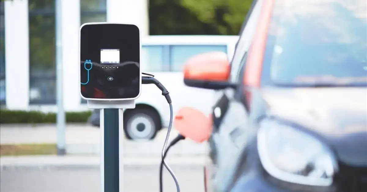 Avrupa’da Elektrikli Araç Satışlarında Tarihi Rekor