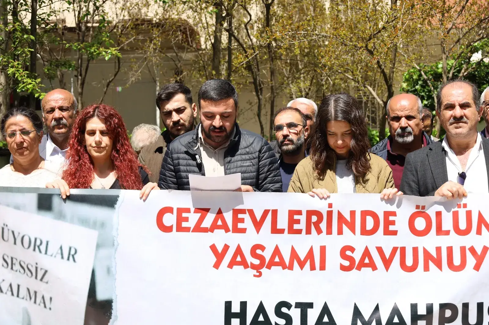 İHD’den Açlık Grevine Dikkat Çekici Çağrı: YGC, Y ve S Tipi Hapishaneler Üzerine Açıklama
