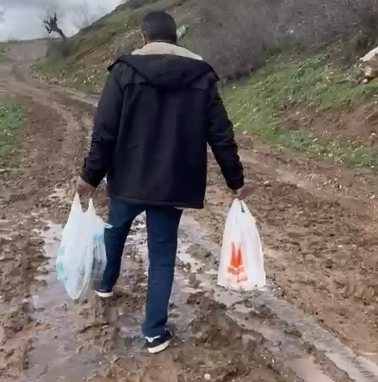 Güneşli Mezrası’nda Yol Sorununa Çözüm İstendi