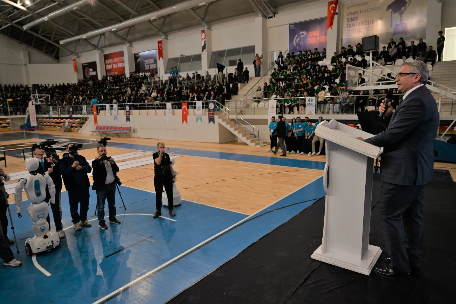 YEDİİKİ Robot ve Teknoloji Festivali Batman’da başladı