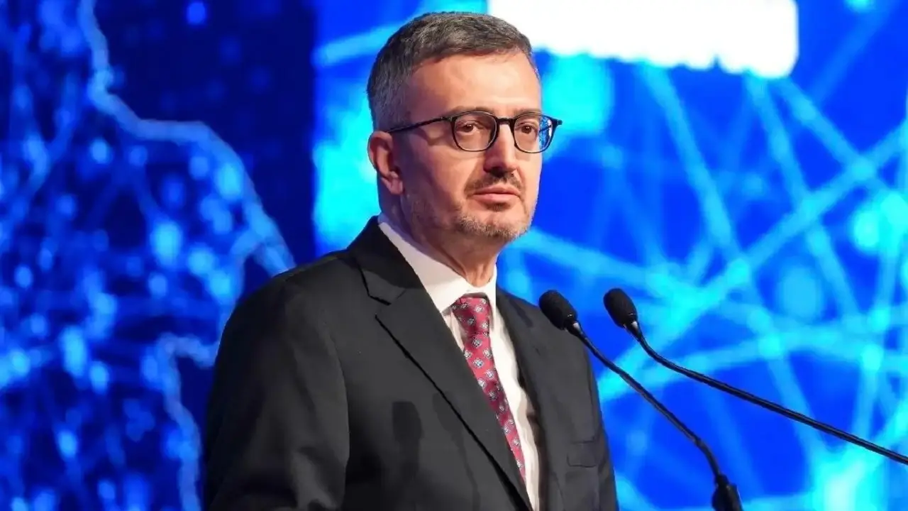 Dijital Egemenlik İçin Yapay Zeka Çalışmaları Hızlanıyor