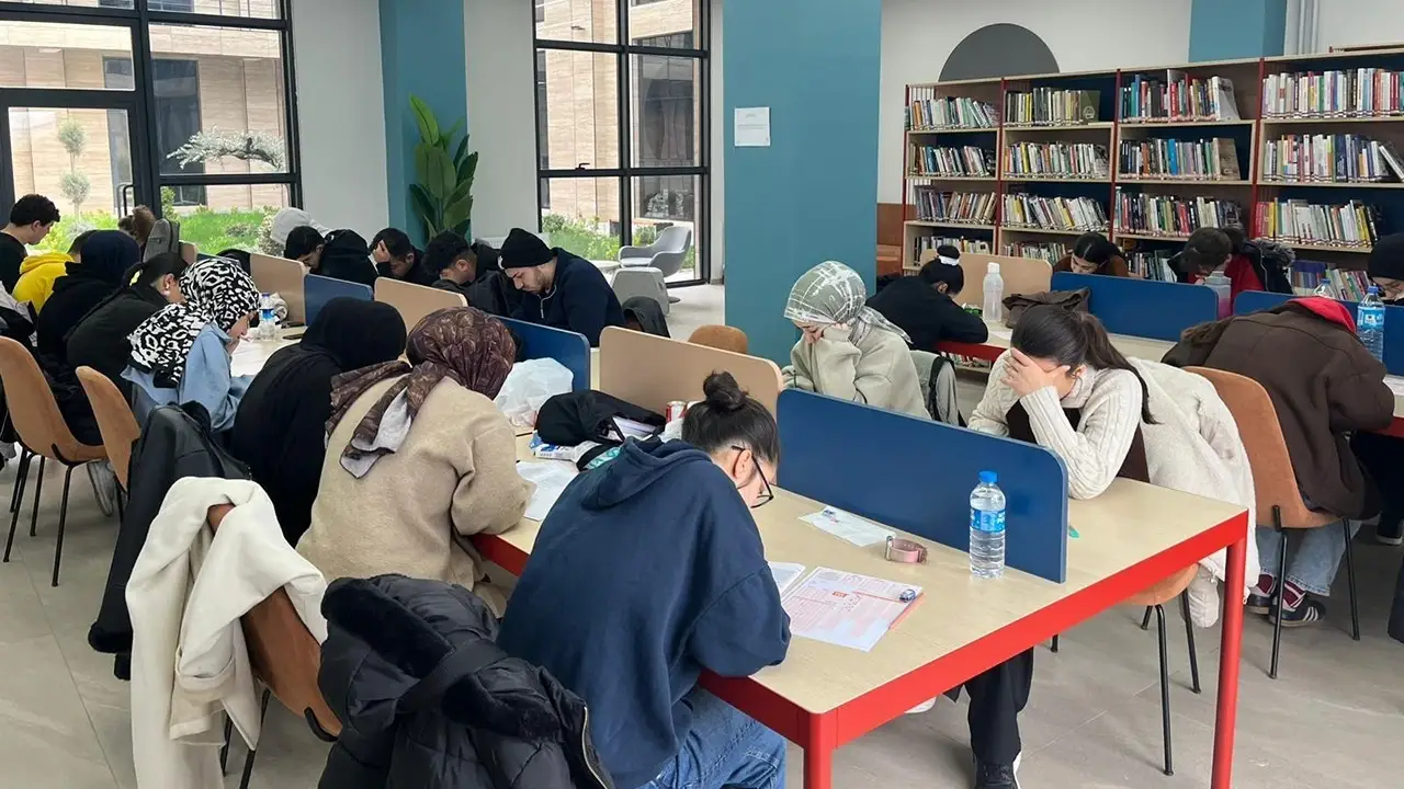Batman’da Öğrencilere Ücretsiz Eğitim Desteği Sunuluyor