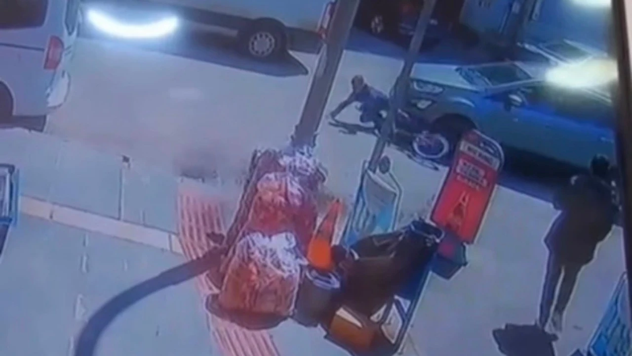 Batman’da Bisikletli Çocuğa Otomobil Çarptı: Kaza Anı Kamerada